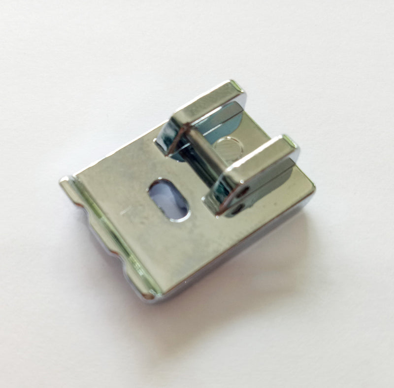 Multifunctional sewing machine presser foot